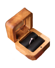 Cutiuță pentru verighete din Lemn Masiv de Stejar